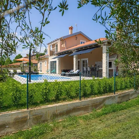 Istra * Maruzini