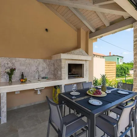 In Maru Ini With Private Pool Villa *